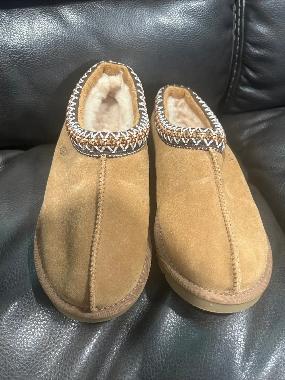 UGG Kids Chestnut Brown Suede Slip-On Cozy Slipper  BIG BOY/GIRLS 6  Ladies 5